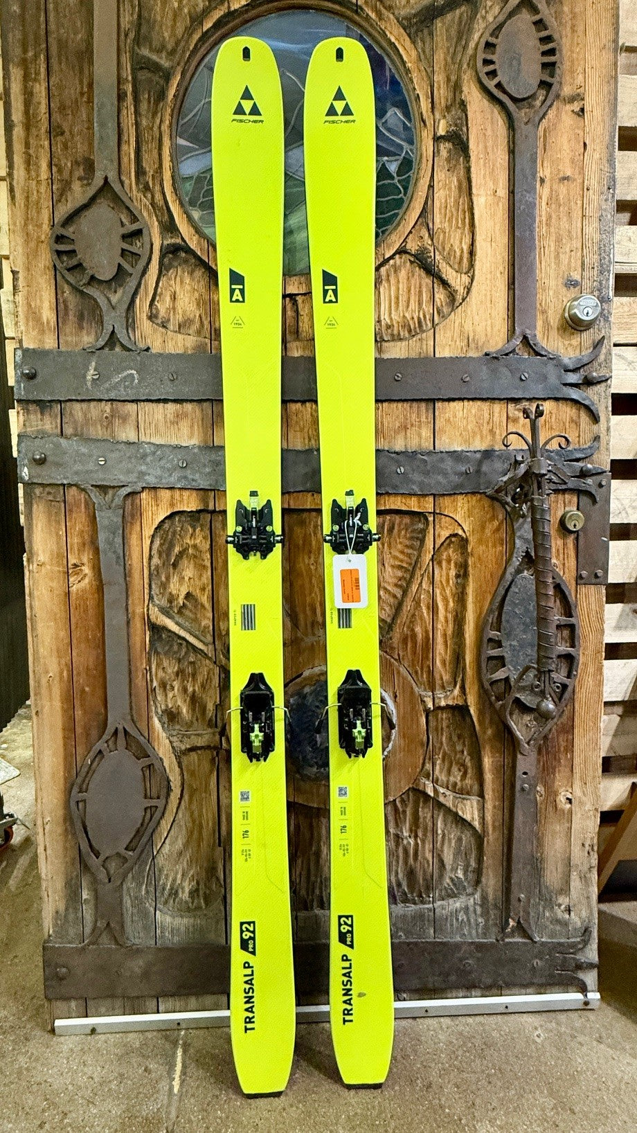 Mountain Chalet Demo Kit - Fischer Transalp CTI Pro 92/176 with Elan C-Raider 12 Binding and Fischer Skin