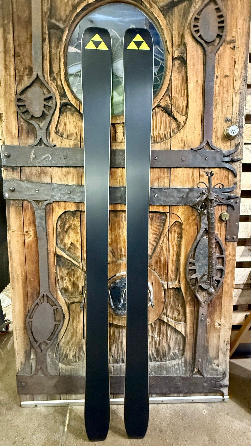 Mountain Chalet Demo Kit - Fischer Transalp CTI Pro 92/176 with Elan C-Raider 12 Binding and Fischer Skin