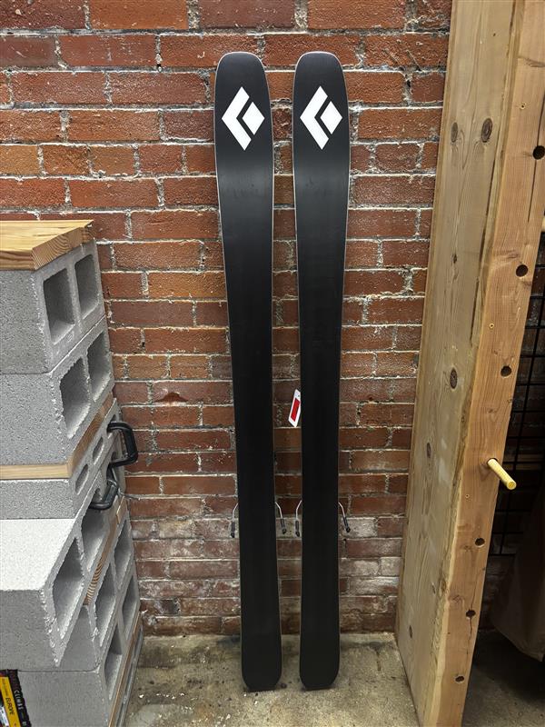 Mountain Chalet Demo Kit - Impulse 98/168 with Fritschi Vipec and Black Diamond Skins
