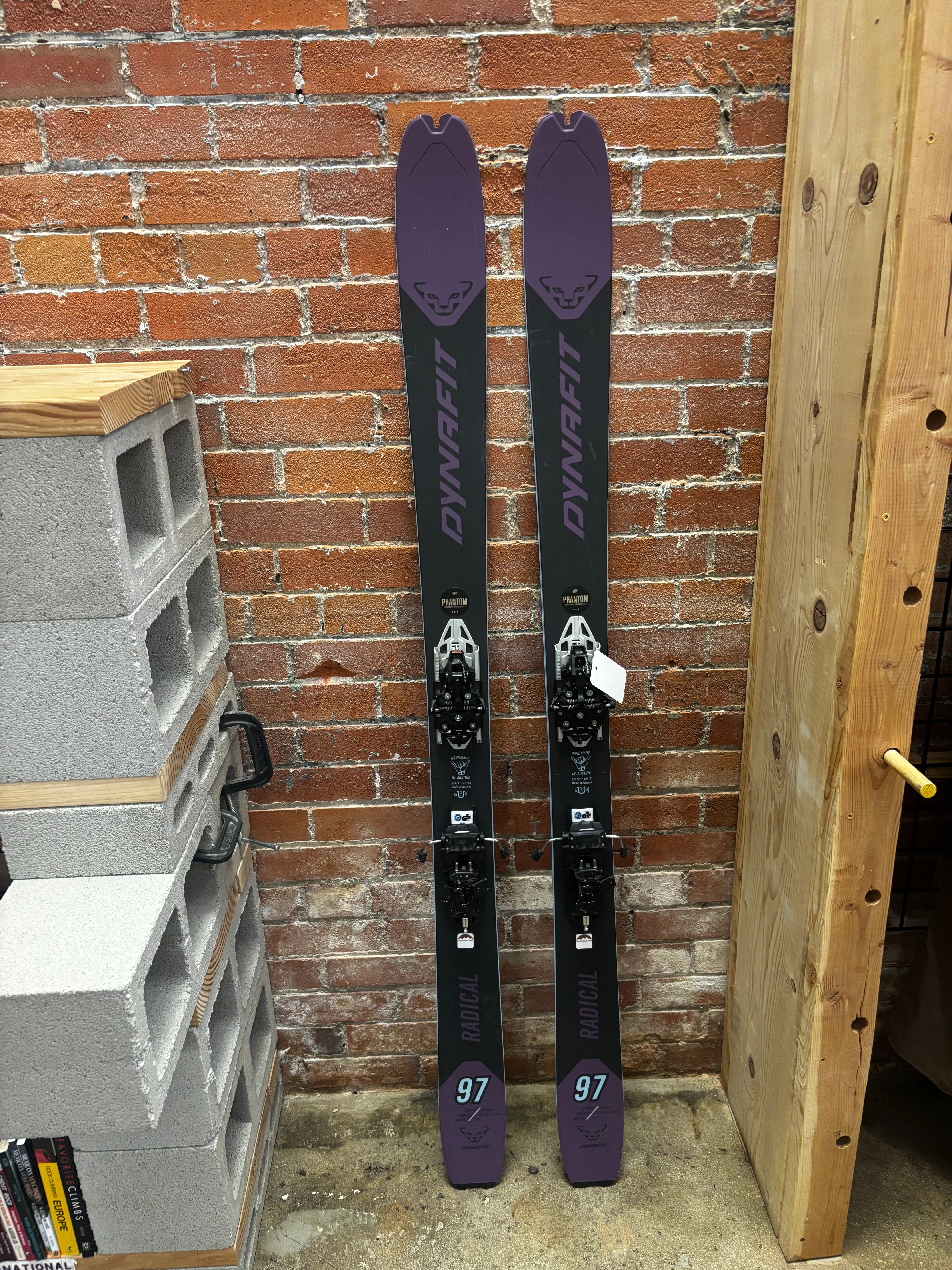 Mountain Chalet Demo Kit - Radical 97/163 with Dynafit ST Rotation and Dynafit Skins